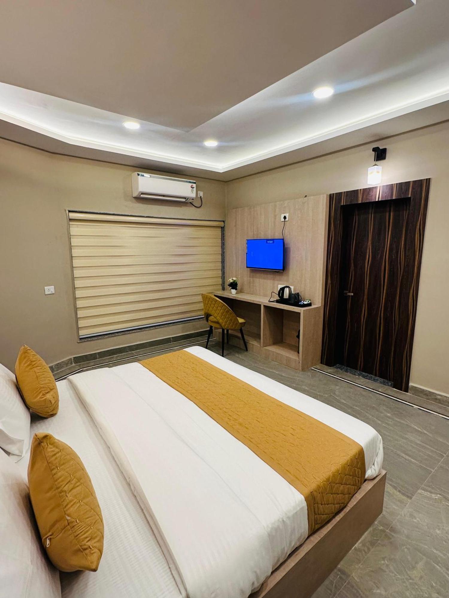 Hotel The Grand Agastya Kaohni Bagian luar foto