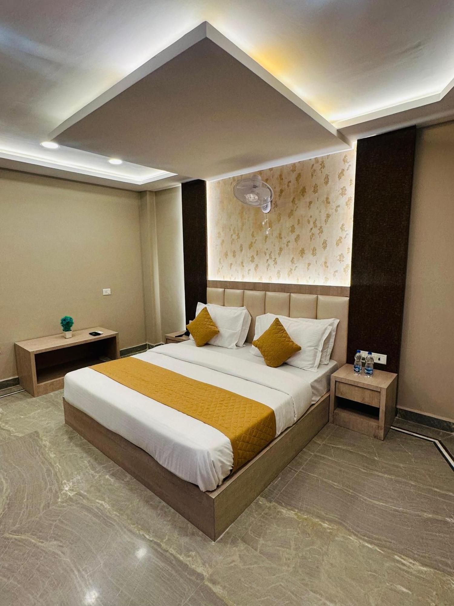 Hotel The Grand Agastya Kaohni Bagian luar foto