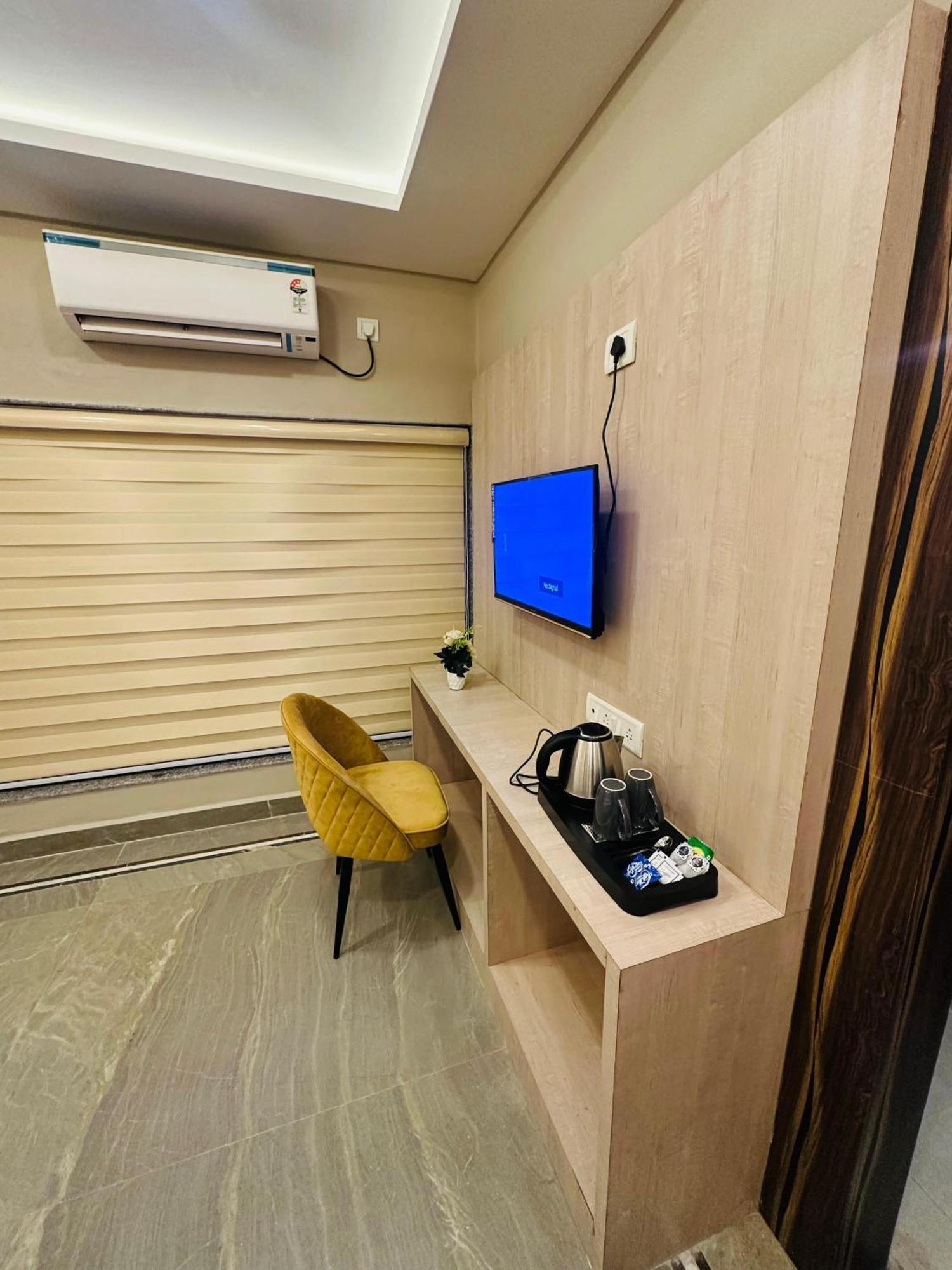 Hotel The Grand Agastya Kaohni Bagian luar foto