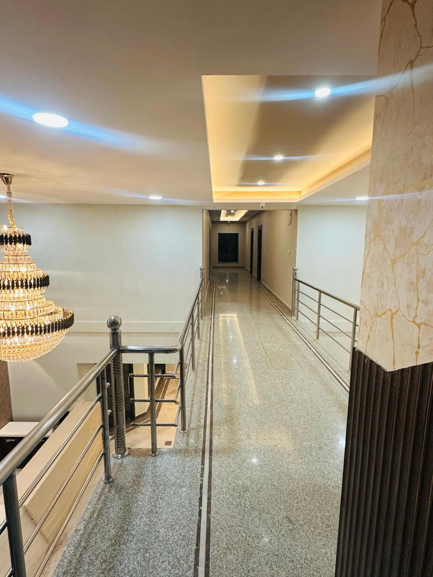 Hotel The Grand Agastya Kaohni Bagian luar foto